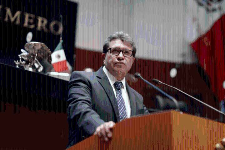 Sin confirmación formal, Monreal defiende la gestión del titular de la FGR