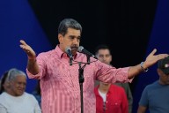 FAA warns all pilots of risks of flying over Venezuela over 'worsening security situation'