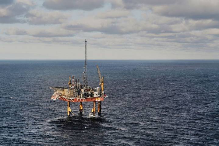 Ambitious plan to store CO2 beneath the North Sea set to start operations