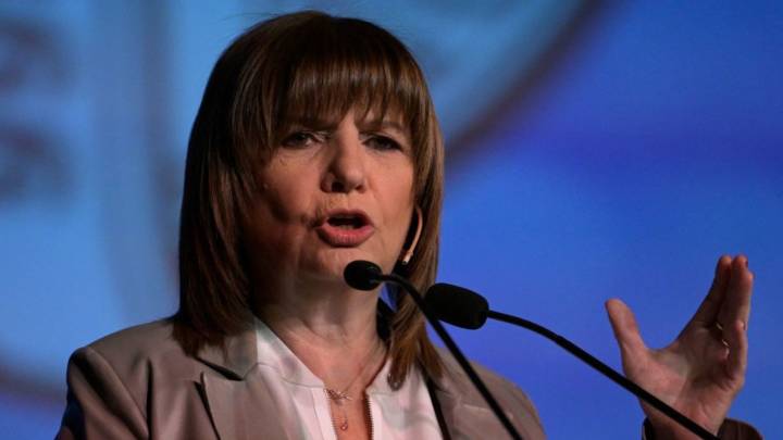 🧭 Bullrich desembarca en el Senado: liderará el bloque de La Libertad Avanz