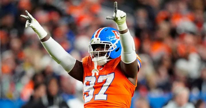 Denver Broncos doblega a Las Vegas Raiders para llegar a ocho victorias en la temporada 2025 de la NFL