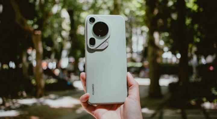 No tendrá Google, pero supera al iPhone 16 Pro con sus cámaras de nivel cinematográfica: su precio bajó en 50%