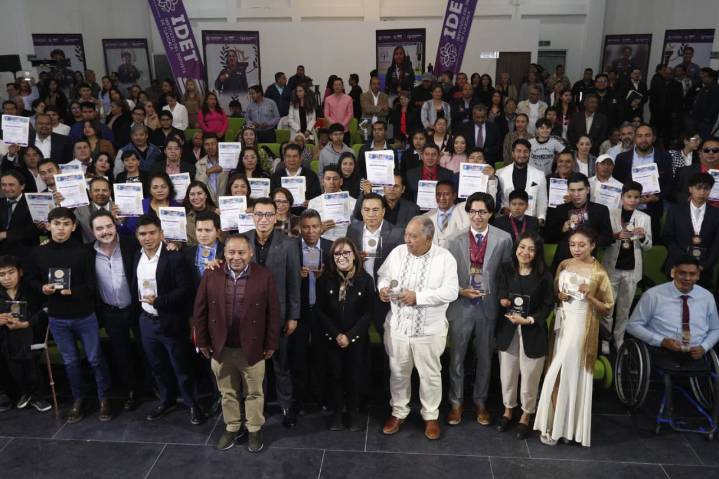 Entrega Lorena Cuéllar el Premio Estatal del Deporte 2025