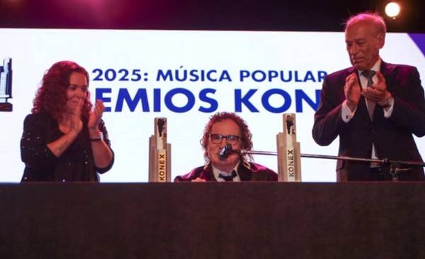 Gran reconocimiento: Charly García recibió el Konex de Brillante en una emotiva ceremonia
