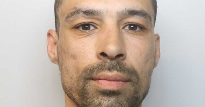 Man who wielded spade in Derby city centre and then attacked police jailed