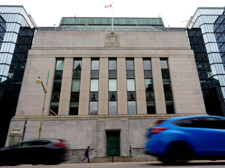 Bank of Canada to cut 10% of staff in hunts for savings