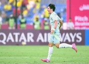 Cae la varonil; De Nigris anota