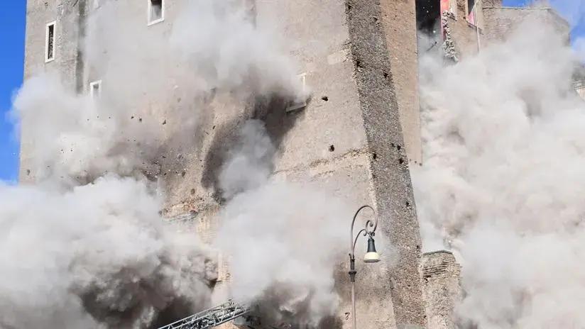 Obrero fallece luego de pasar once horas atrapado en el derrumbe de la Torre dei Conti