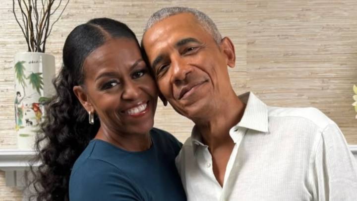 'He Said You Better Chill': Obama Gives Flirty Woman a Slick Compliment Before Bringing Up Michelle Like a Man Who Knows Better