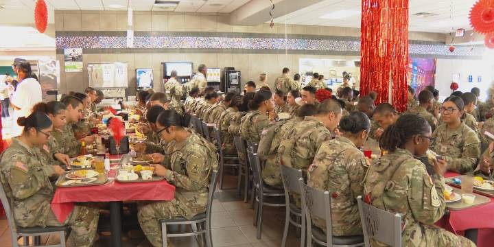 12,000 fed in annual Fort Jackson Thanksgiving meal
