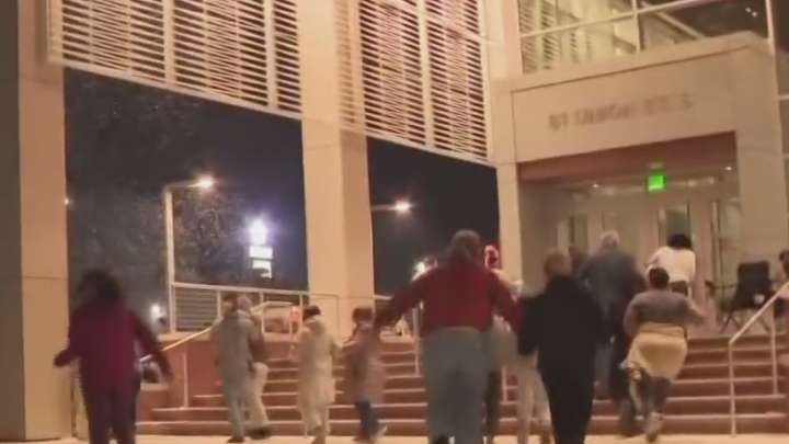 Varios Heridos en Tiroteo Durante Ceremonia de Encendido de Árbol en Carolina del Norte