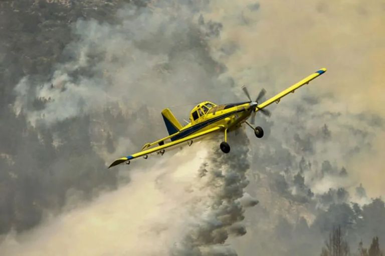 La provincia alquilará cuatro aeronaves para combatir incendios forestales