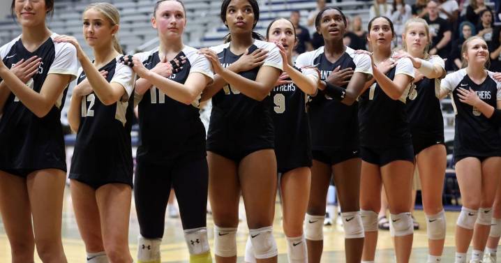 Survive and advance: Photos from Plano East's 5-set playoff war with Lake Highlands