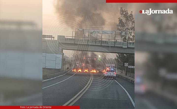 Agricultores y transportistas mantienen bloqueos carreteros en cuatro estados