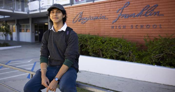 More California students than ever are heading out of state for college. Here's why