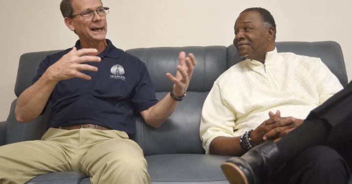 Two Chattanooga churches blend to feed bodies and souls