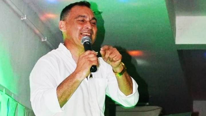 Esta noche Cristian Moras y vuelve el karaoke