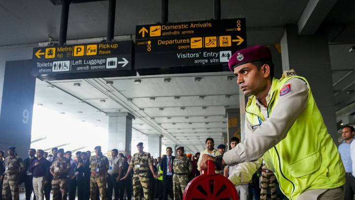 Day after ATC system glitch, Delhi airport sees gradual improvement in flight schedules