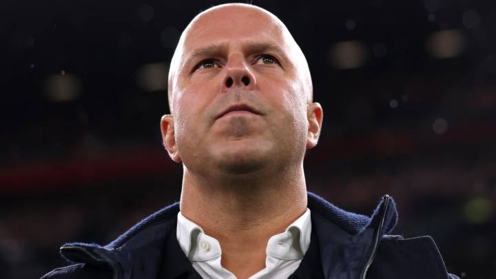 Liverpool legend claims Arne Slot should have followed Jurgen Klopp's lead over summer transfers