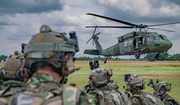 Atención: bombardeo en Arauca contra las disidencias de ‘Iván Mordisco’; verifican si cayó alias Antonio Medina, comandante del frente 28