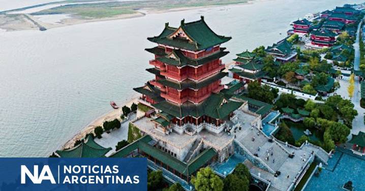 Un platense fue al Museo de Planificación Territorial y Espacial de Jiujiang y vio su foto de hace 16 años