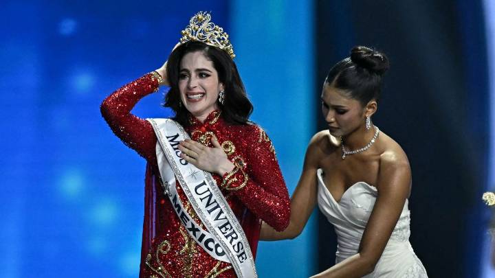 Fátima Bosch: el peinado con ondas glam que marcó Miss Universo 2025