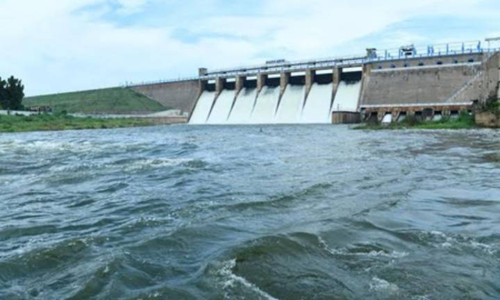 Madurai: 2,ooo cusecs released from Vaigai dam
