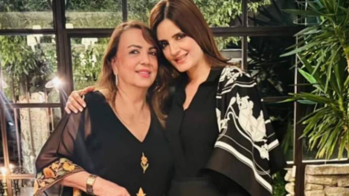 Sussanne Khan’s Sister Simone Remembers Mom Zarine Katrak, Calls Her ‘A True Patriot’