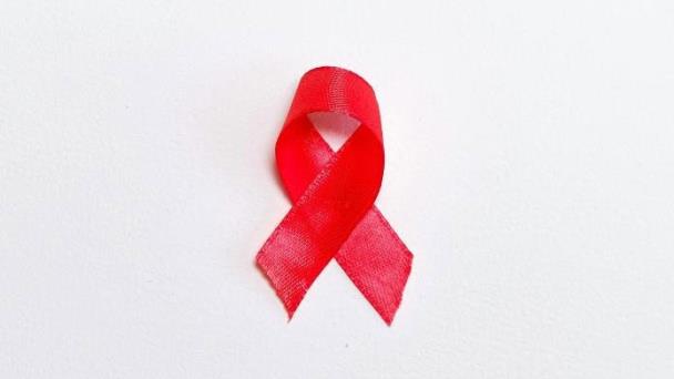 Informe de Onusida alerta sobre aumento de infecciones por falta de fondos