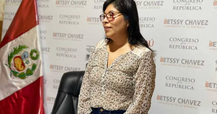Juez de Perú ordena captura internacional y prisión preventiva contra Betssy Chávez: ¿Quién es y porque estaba asilada en la embajada de México?