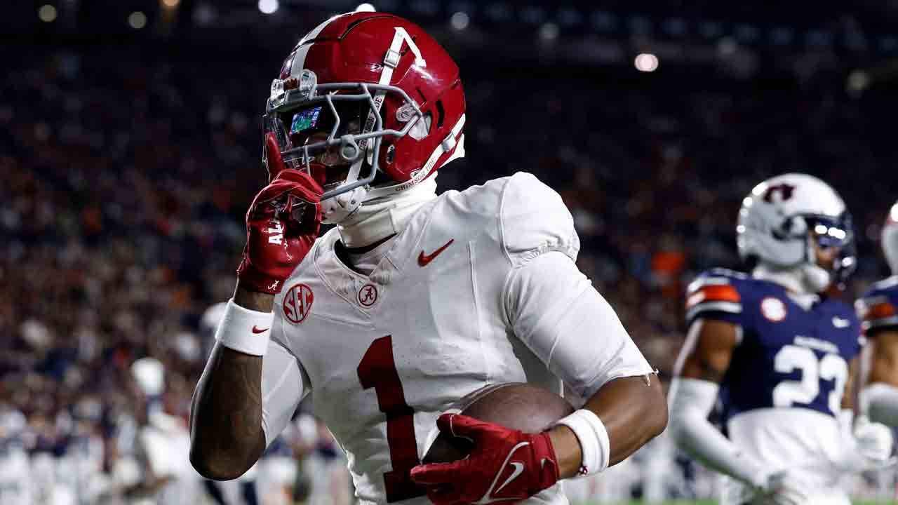 No. 10 Alabama escapes Auburn behind Simpson