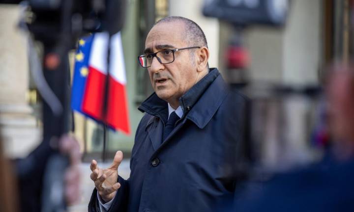 Francia ampliará la lucha contra el narcotráfico y reforzará cooperación con otros países