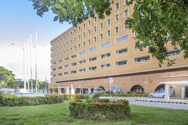 Siguen las denuncias por presunta presión política a contratistas en el Hospital Julio Méndez Barreneche