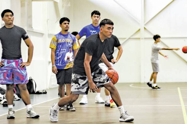 BIIF basketball: Vikings energized for new season