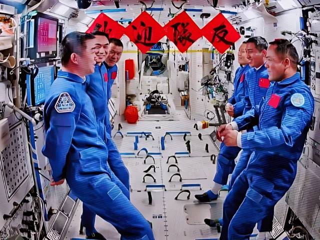 China readies Shenzhou mission ahead of schedule after spacecraft damage