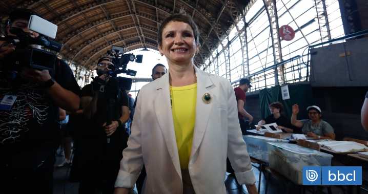 Carolina Tohá: "La mayoría de los chilenos quiere democracia y quiere que avancemos juntos"