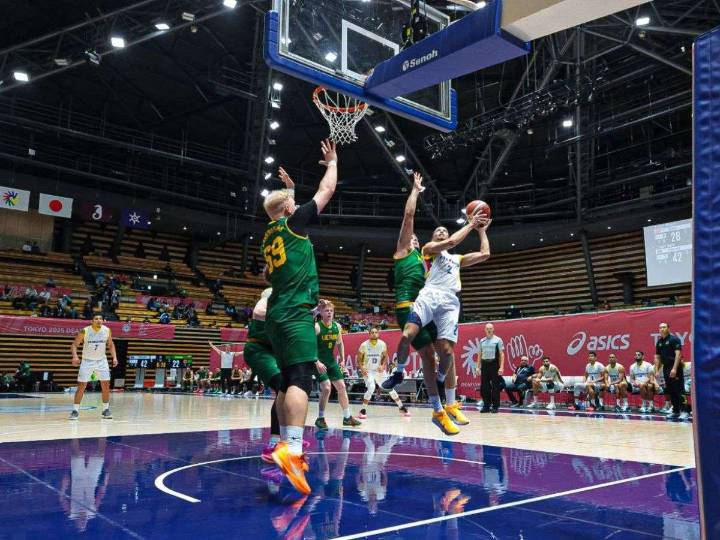 Baloncesto liquidó a punta de tiros libres