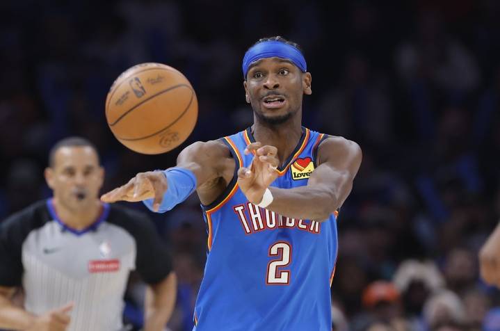 Deadspin | Ex-Clipper Shai Gilgeous-Alexander leads perfect OKC against old team