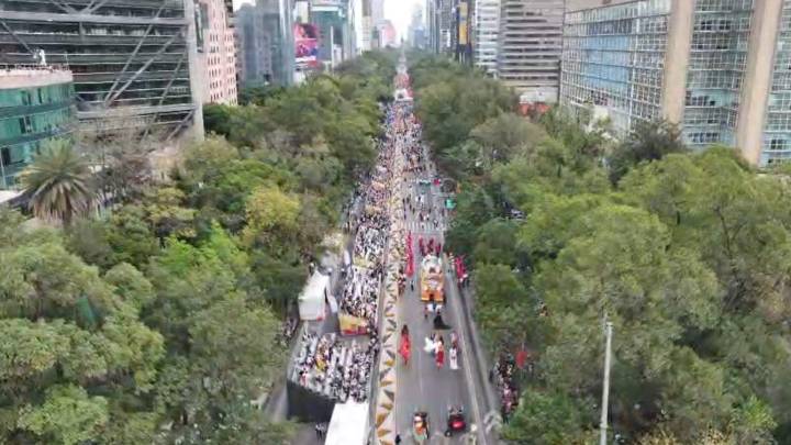 VIDEOS: Desde el Aire, Así Fue el Desfile Día de Muertos 2025 en CDMX