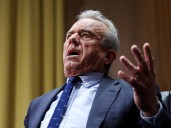 El discurso de RFK Jr. choca con prácticas que preocupan a los científicos de EEUU