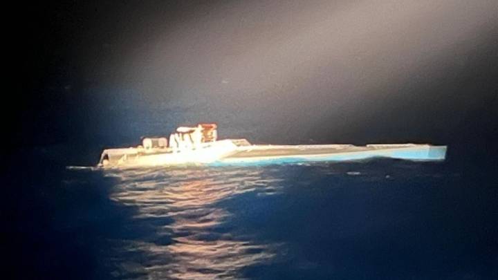 Interceptan un narcosubmarino con 1,7 toneladas de cocaína con destino a la península ibérica