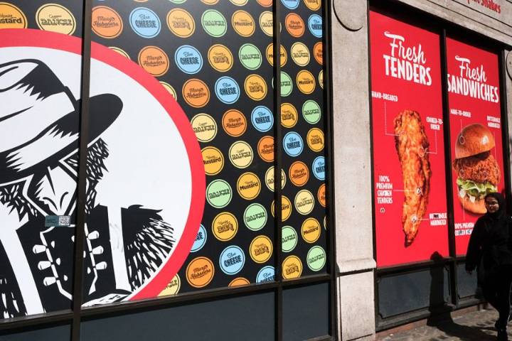 Slim Chickens franchisee to pay $300K to settle Arkansas sexual harassment lawsuit