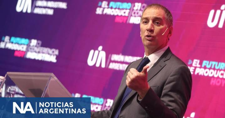 Santilli se reúne en Neuquén con el gobernador Rolando Figueroa