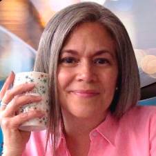 25 de noviembre: de las hogueras a las vallas y las piedras