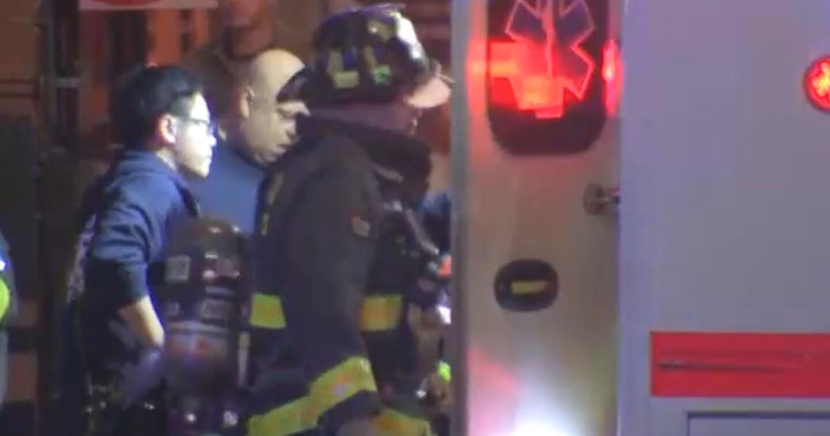 Man douses woman with flammable liquid, lights her on fire on Chicago train, police say