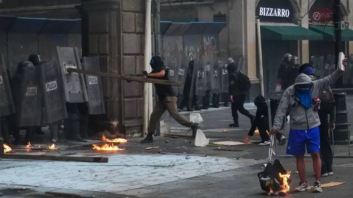 Crimen organizado se infiltra en marchas del Centro Histórico, alertan empresarios