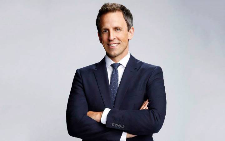 Trump exige a NBC que despida al comediante Seth Meyers por bromear sobre sus vínculos con Epstein