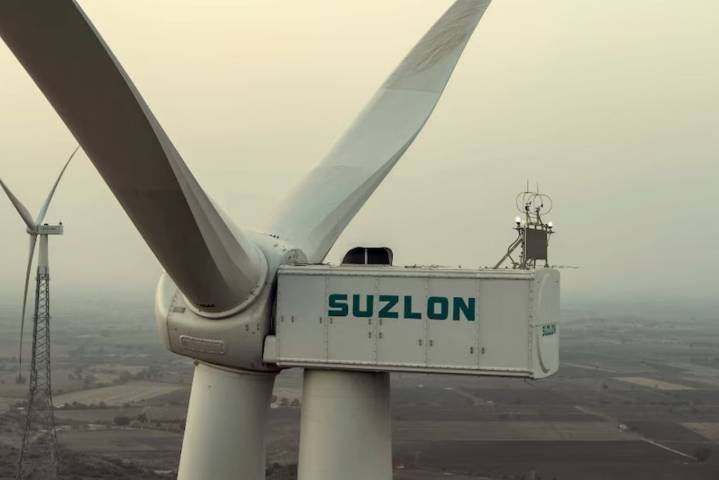 Suzlon Energy and 4 other stocks in which promoters, FIIs, and DIIs offloaded stake in Q2