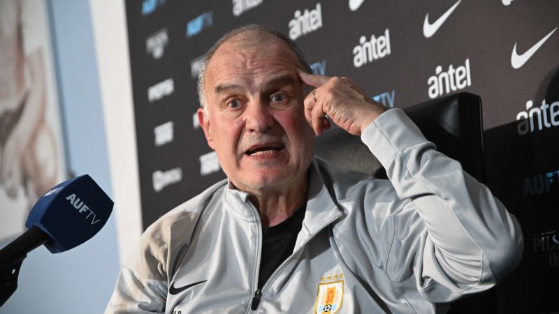 Marcelo Bielsa aseguró su continuidad con Uruguay de cara al Mundial 2026