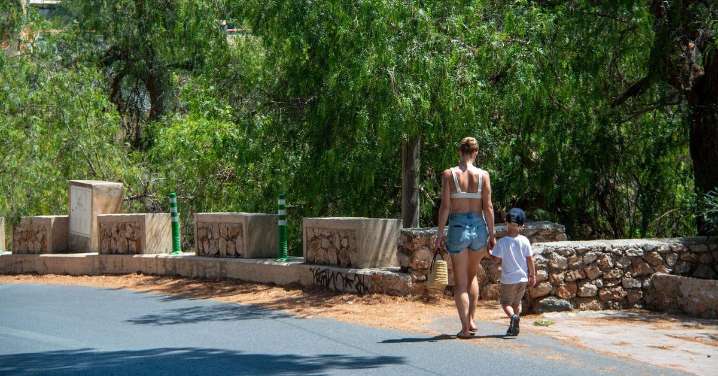 Convergencia Andaluza propondrá una parada de autobús urbano en la entrada de la urbanización Las Palomas
